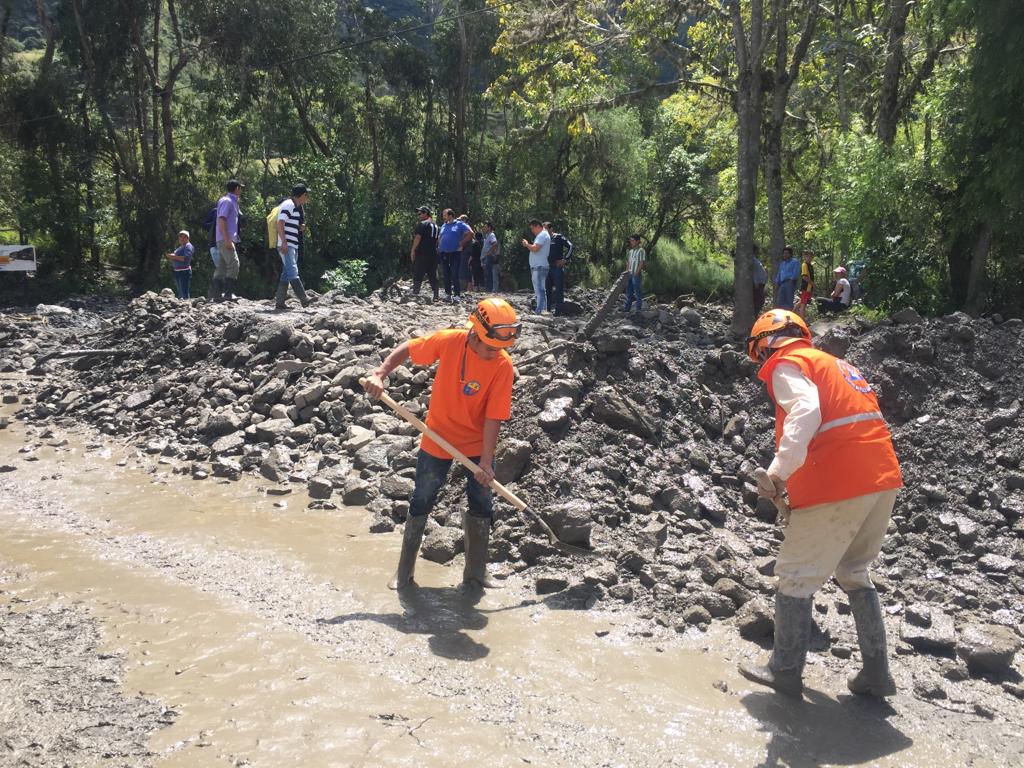 Defensa Civil Colombiana acompaña a las familias afectadas por creciente súbita en el municipio de Guacamayas, Boyacá